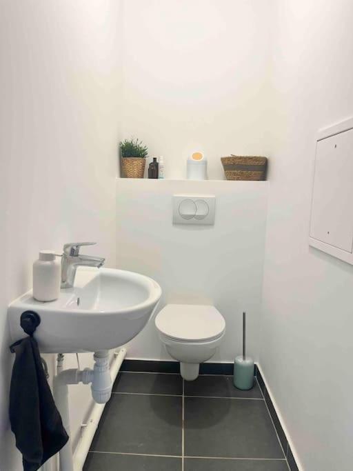 איברי-סור-סיין Superbe Appartement Neuf Dans Residence Familiale Aux Portes De Paris Avec Parking מראה חיצוני תמונה